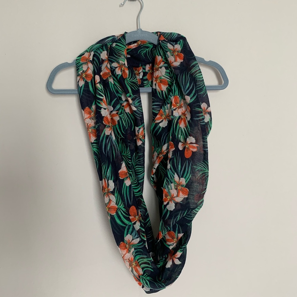 Old Navy Tropical Flower Circle Scarf